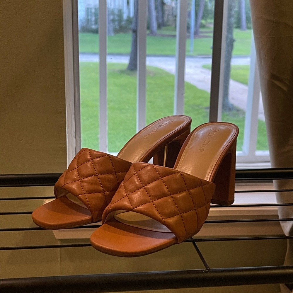 Tan Heels